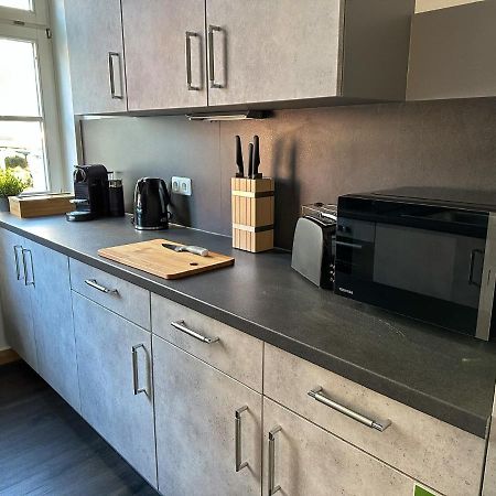 Bee Design Apartment + Zentral + Kueche + Parken Wetzlar Exterior foto